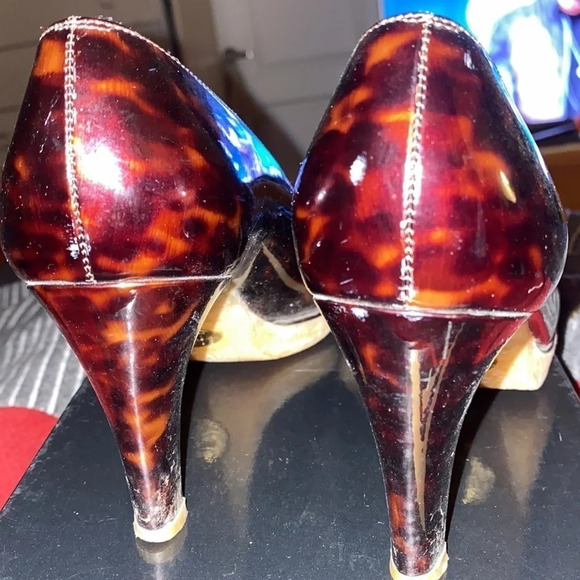 Stuart Weitzman cheetah patent leather Pumps Sz 7 - Picture 9 of 11